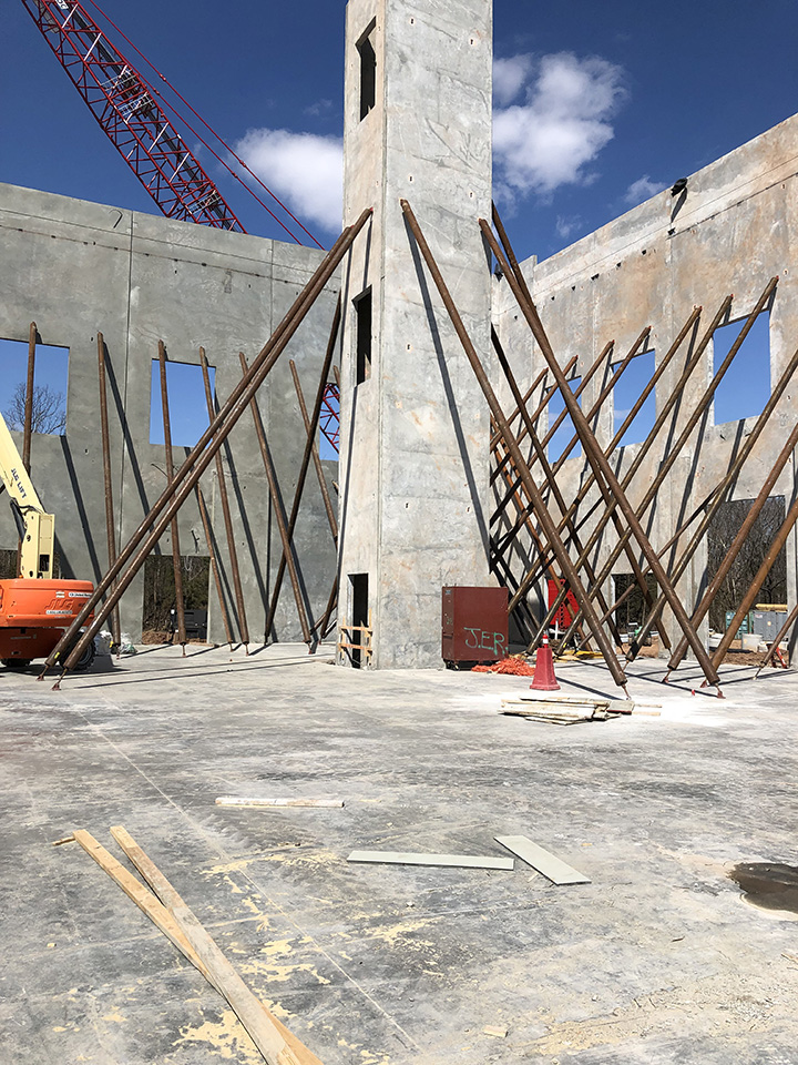UP4 Pipe Brace for Tilt-Up Concrete Wall Construction 